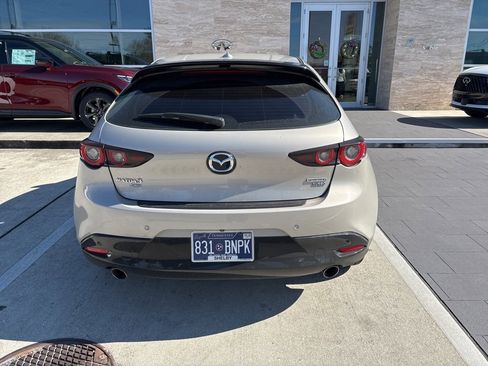 Used 2024 MAZDA MAZDA3 Hatchback w/Premium Plus Pkg image 6