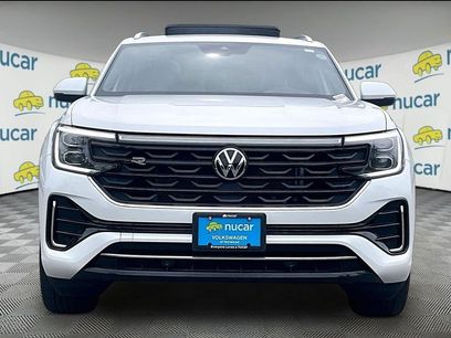 Used 2024 Volkswagen Atlas Cross Sport SEL R-Line