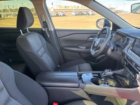 Certified 2024 Nissan Rogue SV image 19