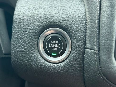 Used 2021 GMC Yukon Denali AWD/4WD image 36