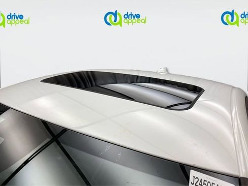 Used 2018 Volvo S60 T5 Dynamic w/ Vision Package image 13