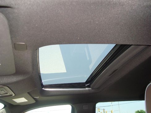 Used 2024 GMC Sierra 1500 Denali w/ Technology Package image 20