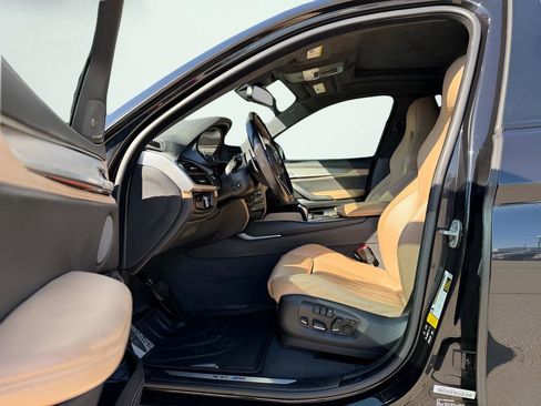 Used 2019 BMW X6 M w/ Executive Package image 17