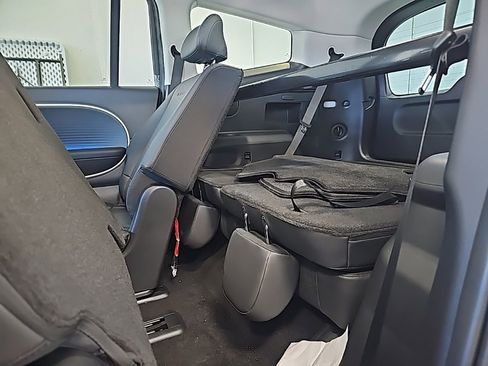 New 2026 Hyundai Ioniq 9 SEL image 32