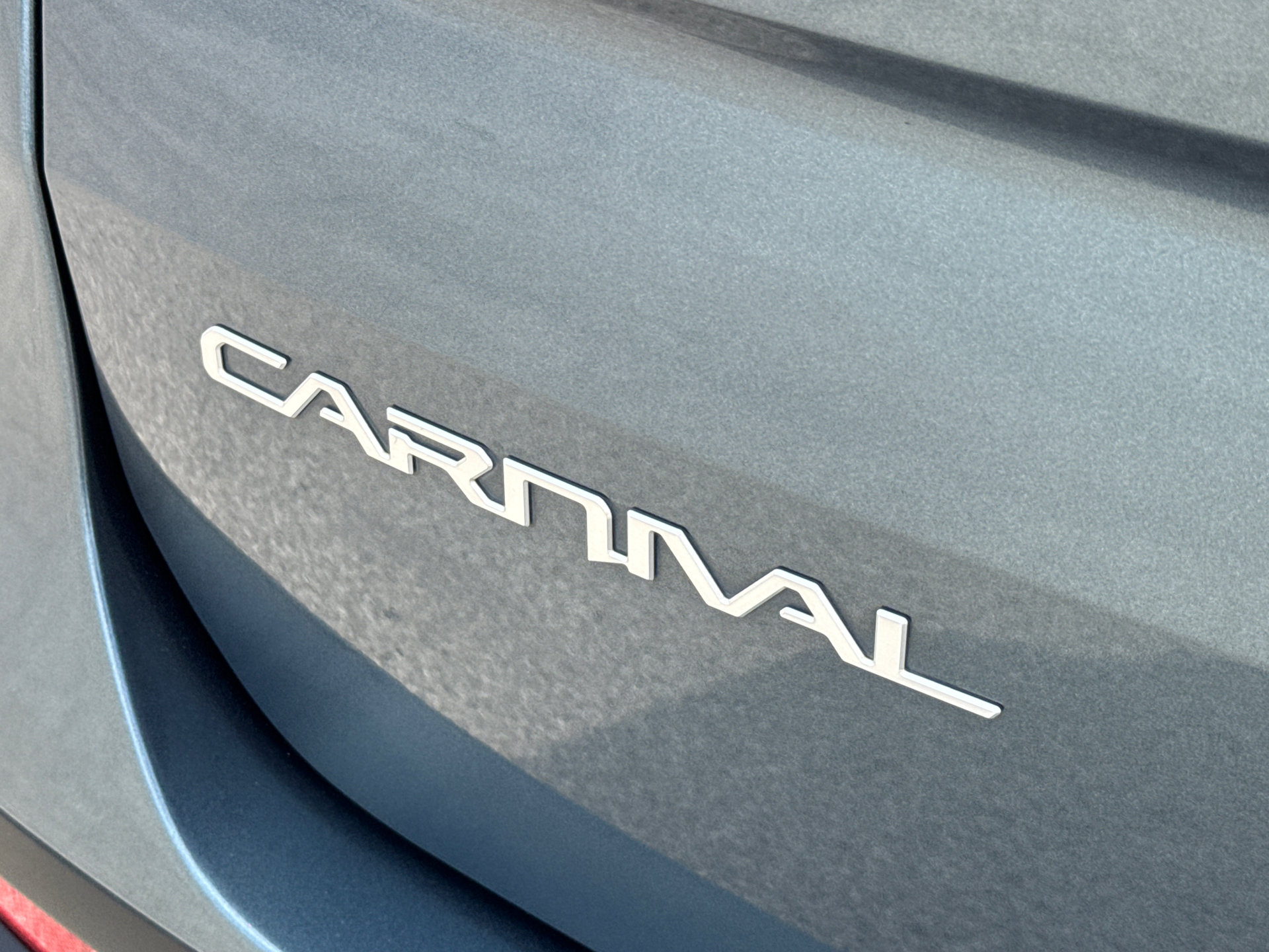 Used 2023 Kia Carnival EX FWD image 10