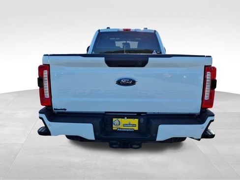 Used 2024 Ford F250 XL w/ STX Appearance Package AWD/4WD image 9