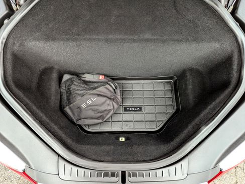 Used 2015 Tesla Model S AWD image 41