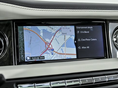 Used 2013 Rolls-Royce Phantom Sedan image 37