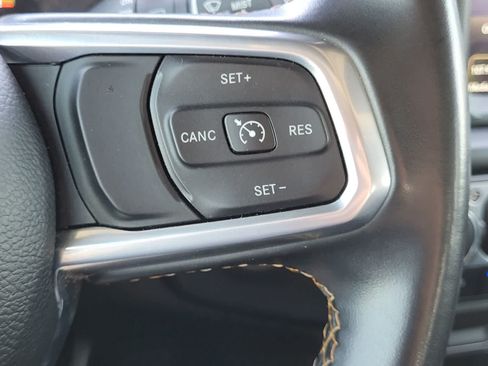 Used 2021 Jeep Wrangler Unlimited Sahara AWD/4WD image 18