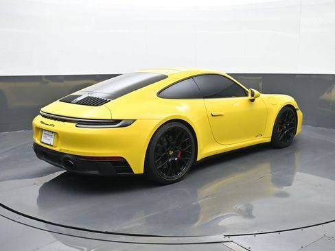 Certified 2024 Porsche 911 Carrera GTS RWD image 18