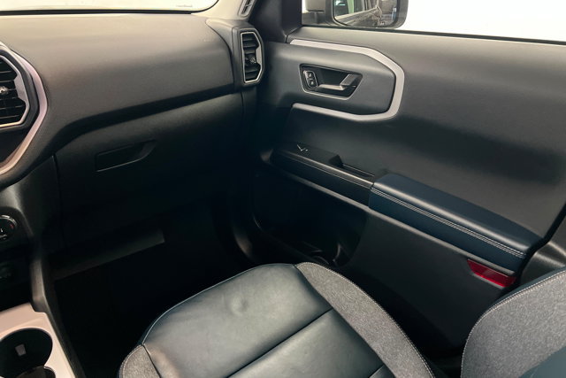Used 2023 Ford Bronco Sport Outer Banks AWD/4WD image 10
