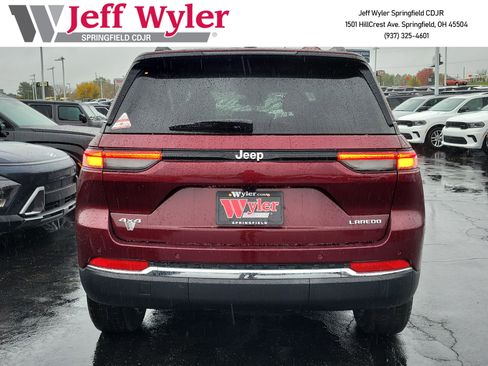 New 2025 Jeep Grand Cherokee Laredo X w/ Luxury Tech Group I image 4