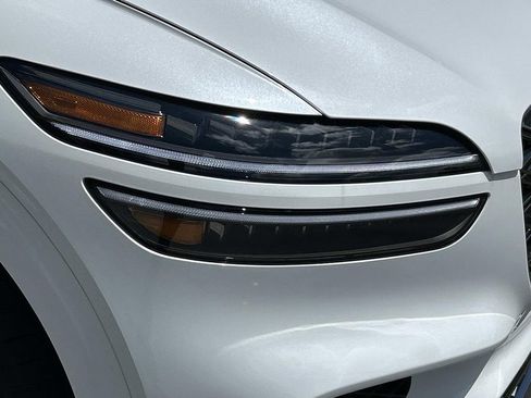 New 2026 Genesis GV70 2.5T Advanced AWD/4WD image 10