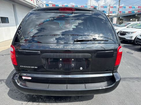 Used 2006 Dodge Grand Caravan SE w/ Popular Equipment Group I image 4