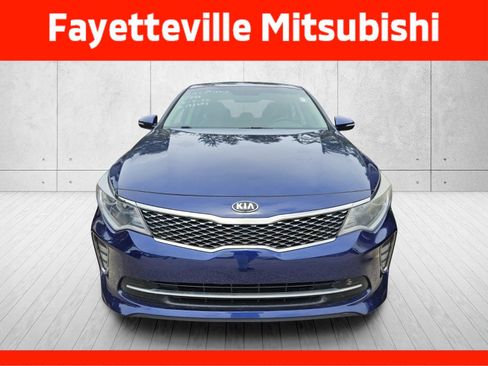 Used 2018 Kia Optima S FWD image 4
