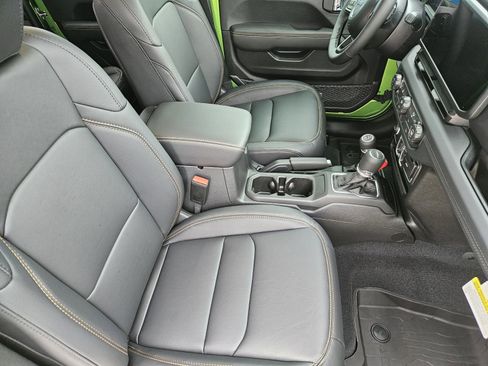 New 2026 Jeep Gladiator Sport image 17