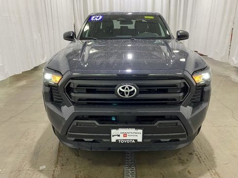 Certified 2024 Toyota Tacoma SR image 9