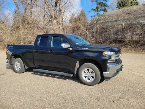 Used 2020 Chevrolet Silverado 1500 LT w/ All-Star Edition image 13