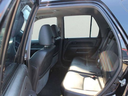 Used 2005 Honda CR-V SE image 7