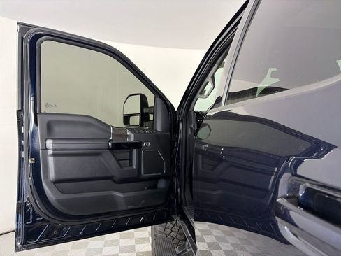 Used 2021 Ford F250 Lariat w/ Lariat Ultimate Package AWD/4WD image 10