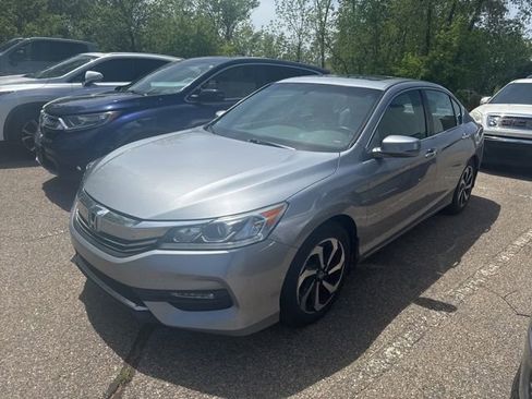 Used 2016 Honda Accord EX-L image 9