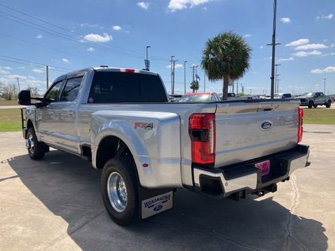 Used 2024 Ford F350 Lariat w/ Lariat Ultimate Package AWD/4WD image 5