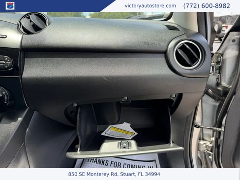 Used 2012 MAZDA MAZDA2 Sport FWD image 25