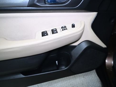 Used 2019 Subaru Outback 2.5i Premium image 26