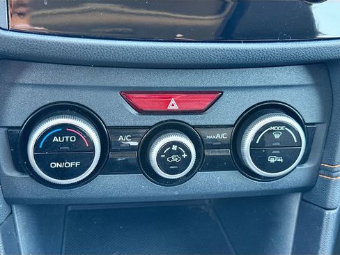 Used 2020 Subaru Crosstrek 2.0i Premium w/ Moonroof Package 2 image 18