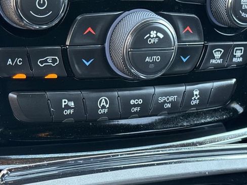 Used 2019 Jeep Grand Cherokee Limited RWD image 39