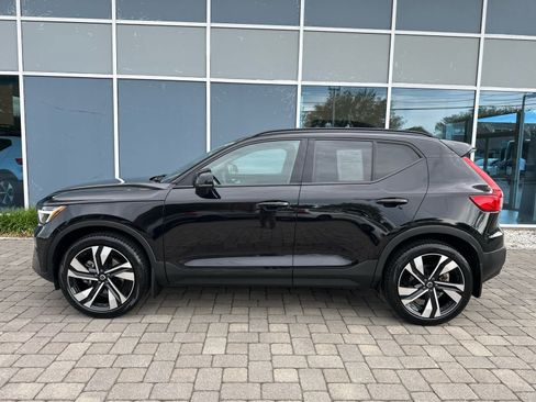 Used 2023 Volvo XC40 B5 Ultimate w/ Protection Package Premier AWD/4WD image 6