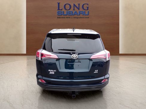 Used 2018 Toyota RAV4 LE image 13