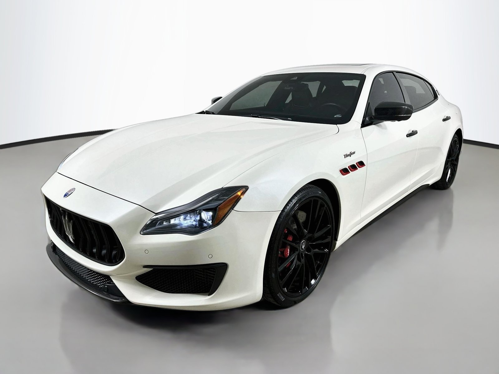 Used 2021 Maserati Quattroporte Trofeo RWD image 1