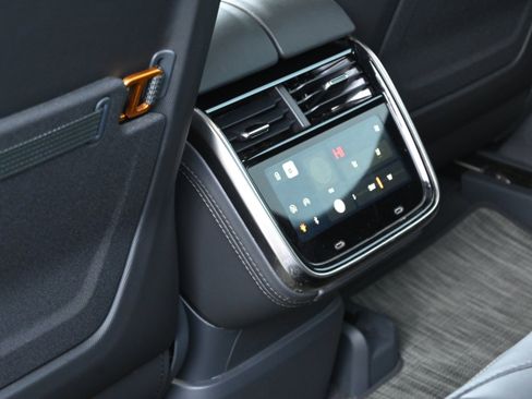 Used 2023 Rivian R1T Adventure image 45