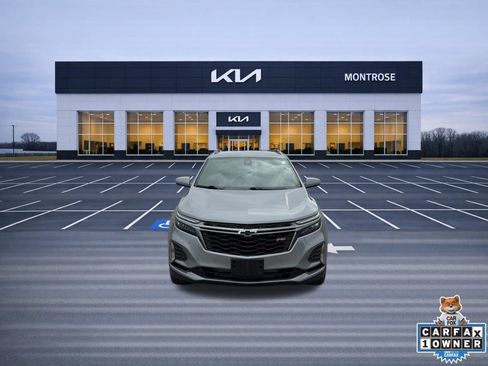 Used 2023 Chevrolet Equinox RS image 2