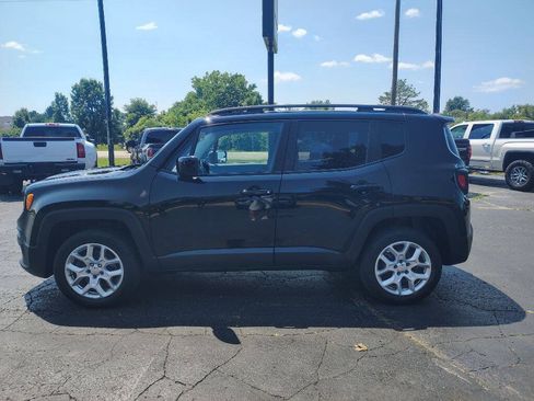 Used 2015 Jeep Renegade Latitude w/ Cold Weather Group II AWD/4WD image 3
