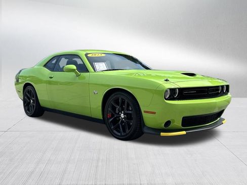 Used 2023 Dodge Challenger R/T RWD image 3