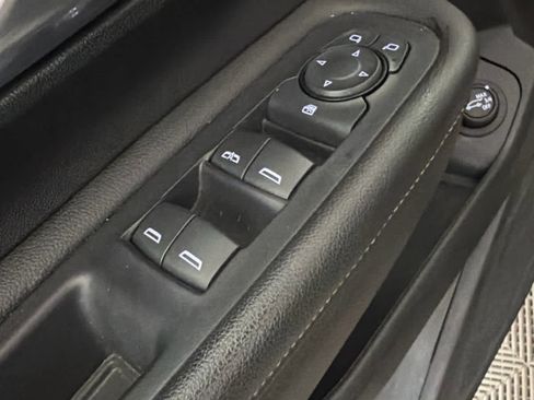 Used 2023 GMC Terrain SLE w/ Driver Convenience Package FWD image 23