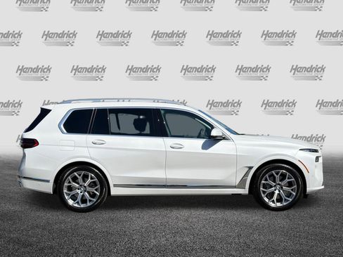 Used 2026 BMW X7 xDrive40i AWD/4WD image 3