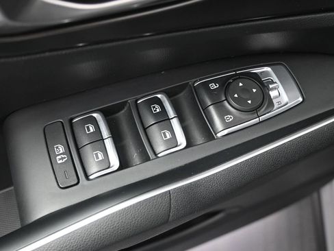 Certified 2024 Kia Sorento EX w/ Panoramic Sunroof Package image 11