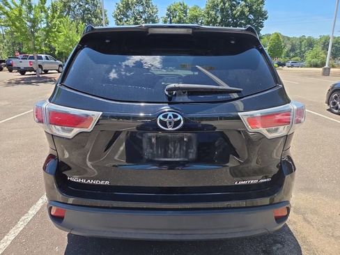 Used 2015 Toyota Highlander Limited AWD/4WD image 4