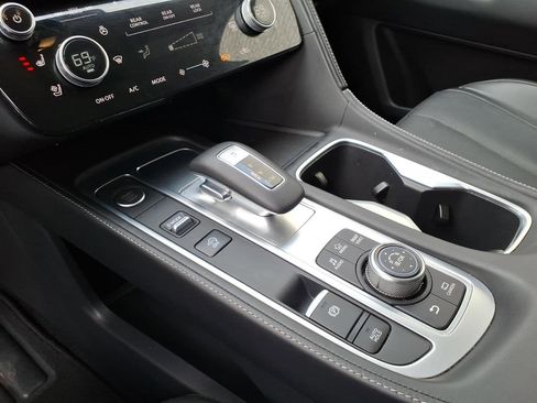 Used 2025 INFINITI QX60 Luxe w/ Vision Package image 11