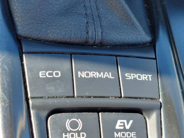 Used 2025 Toyota Camry LE FWD image 16