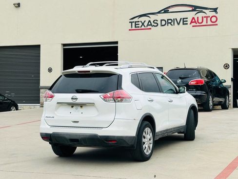 Used 2016 Nissan Rogue S w/ Appearance Package image 9