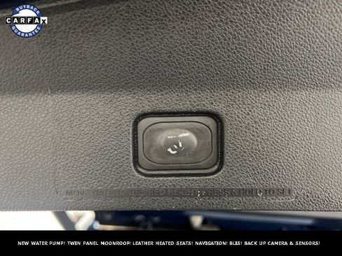 Used 2017 Ford Explorer XLT w/ Equipment Group 202A image 11