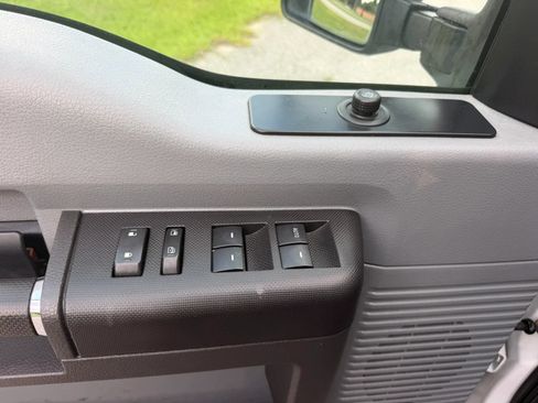 Used 2012 Ford F250 XL w/ PWR Equipment Group AWD/4WD image 36