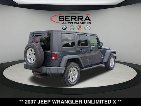 Used 2007 Jeep Wrangler Unlimited X w/ Dual Top Group AWD/4WD image 9