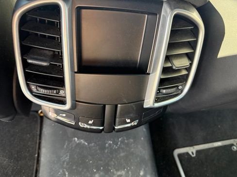 Used 2011 Porsche Cayenne S AWD/4WD image 15