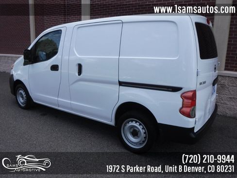 Used 2019 Nissan NV200 S FWD image 4