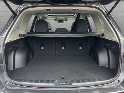 Used 2023 Subaru Forester Premium AWD/4WD image 26